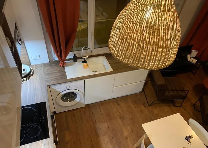 Le Grillon Cosy آركاشو