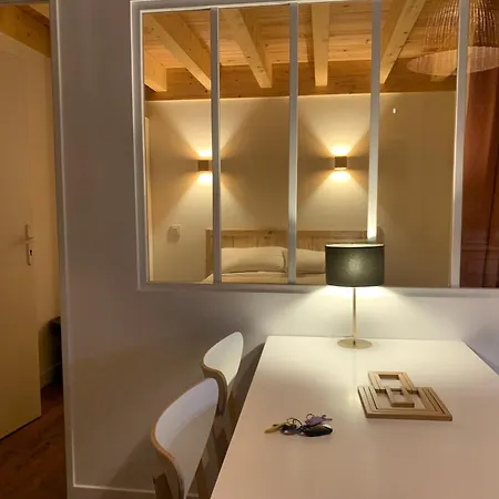 Le Grillon Cosy ארסשון